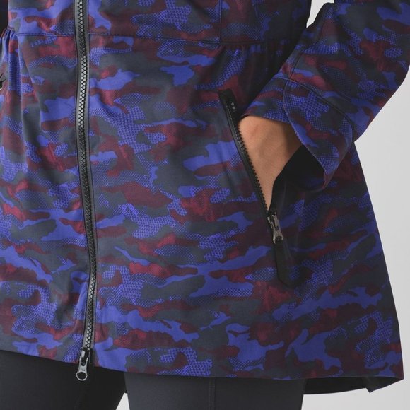 Lululemon Rain For Daze Jacket II Purple Camo Size 6 - Picture 3 of 16